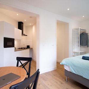 Studio met een King Size Bed